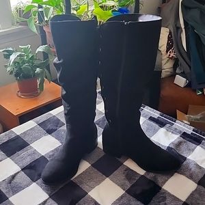 NWOT Woman's Knee High Boots 9WC
